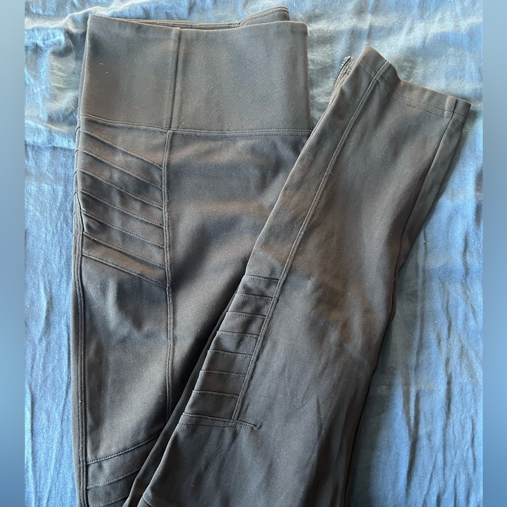 Athleta black Delancey moto leggings size L